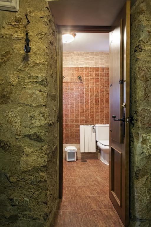 Apartamentos Rurales La Casa De Luis Santa Cruz de la Sierra Chambre photo
